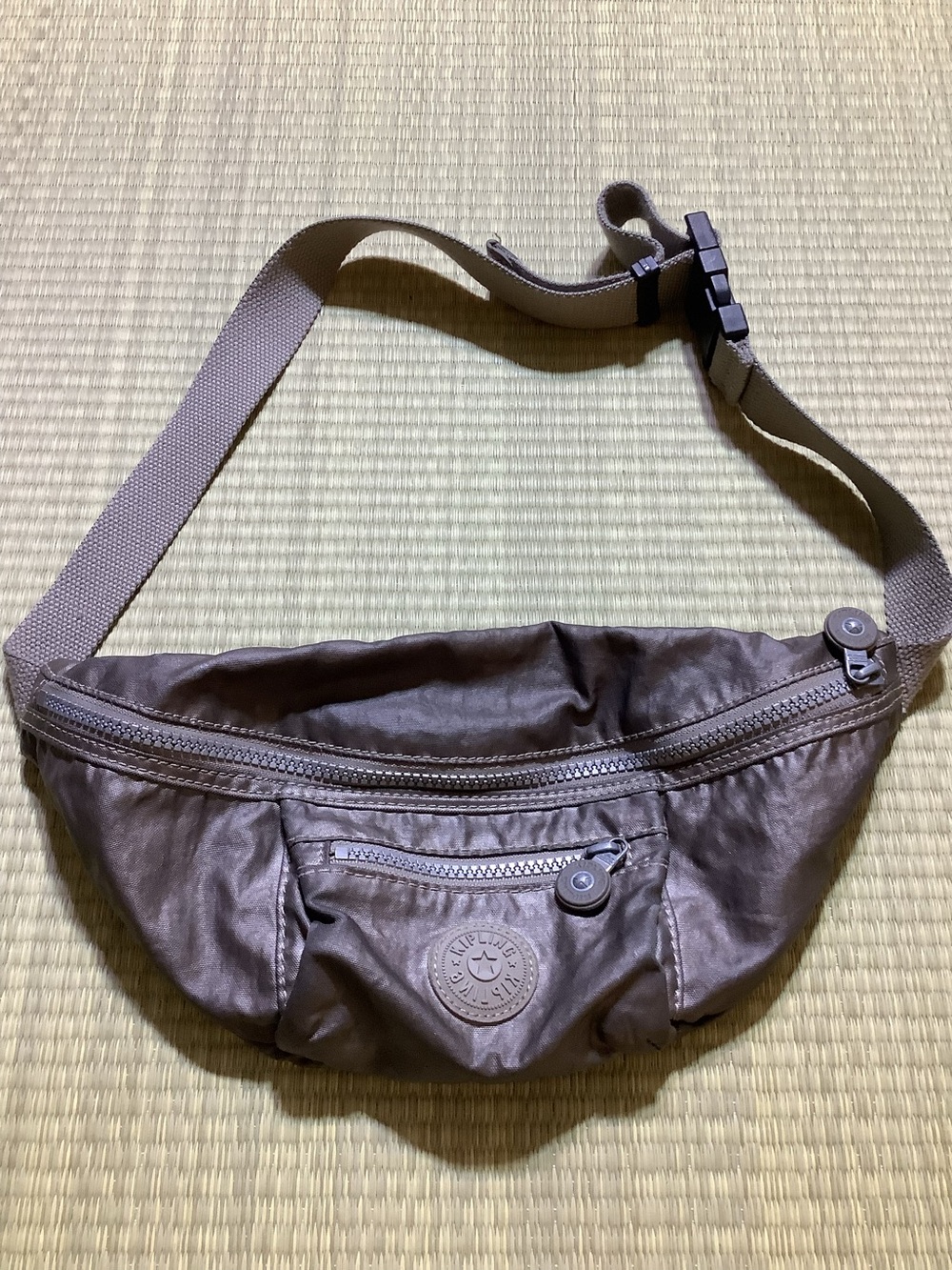Kipling Gunmetal Gray Waistbag Hipbag Fanny Pack Nylon Waist Bag
